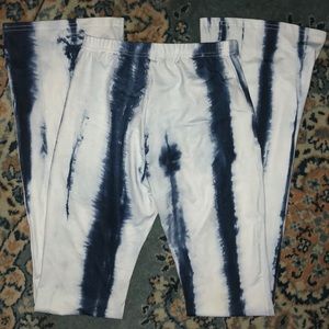 Blue tie dye pants !